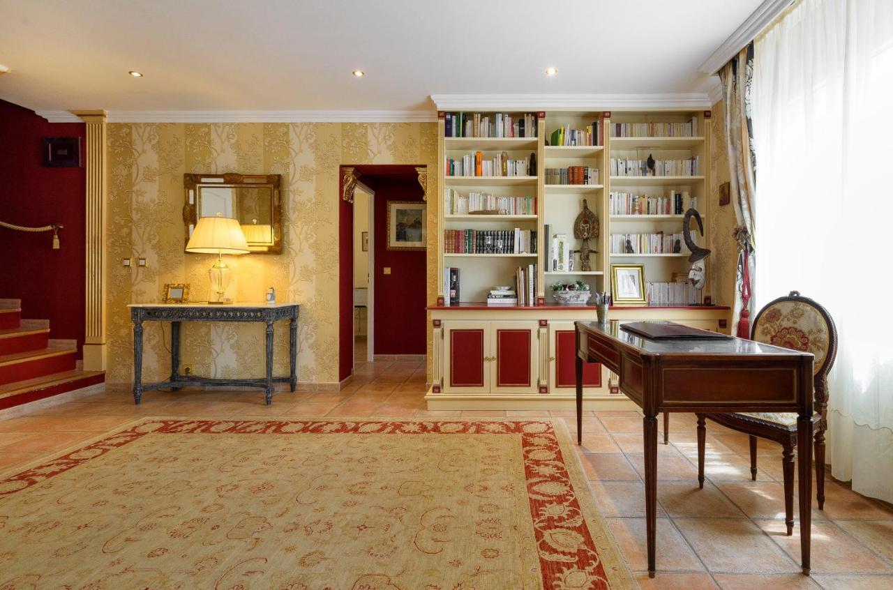 La Maisonnette Du Clos La Roquette-sur-Siagne Екстериор снимка