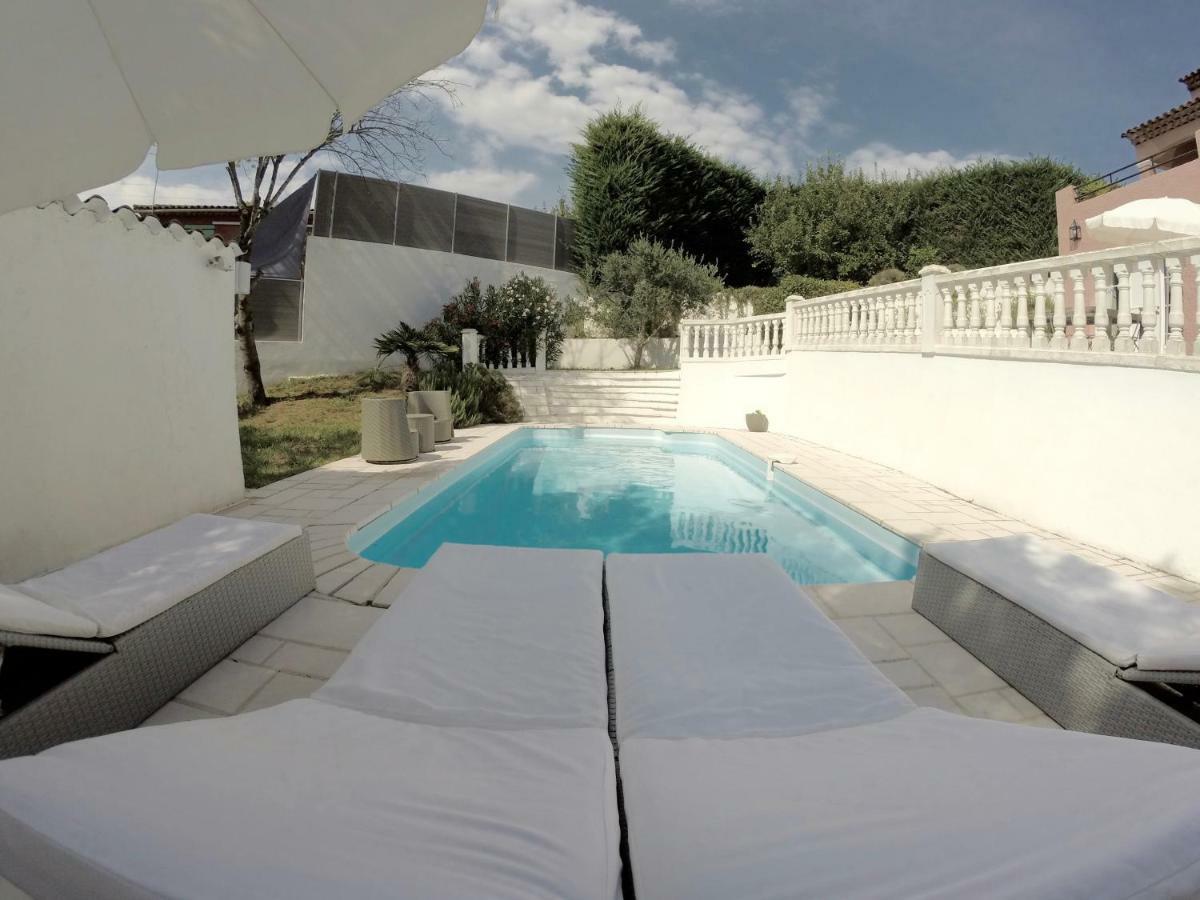 La Maisonnette Du Clos La Roquette-sur-Siagne Екстериор снимка